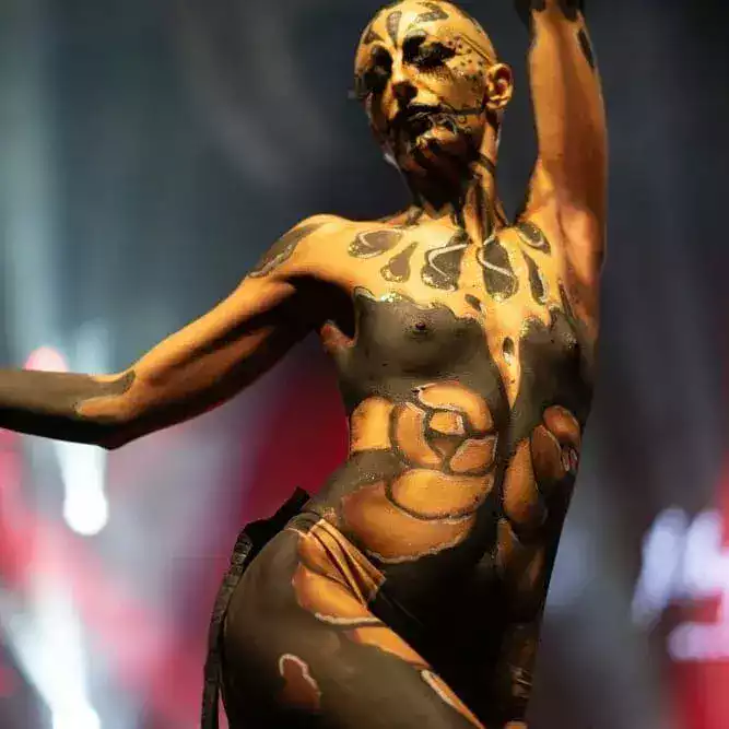 Maquillage artistique bodypainting