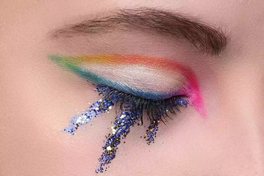 Maquillage flash yeux artistique multicolore